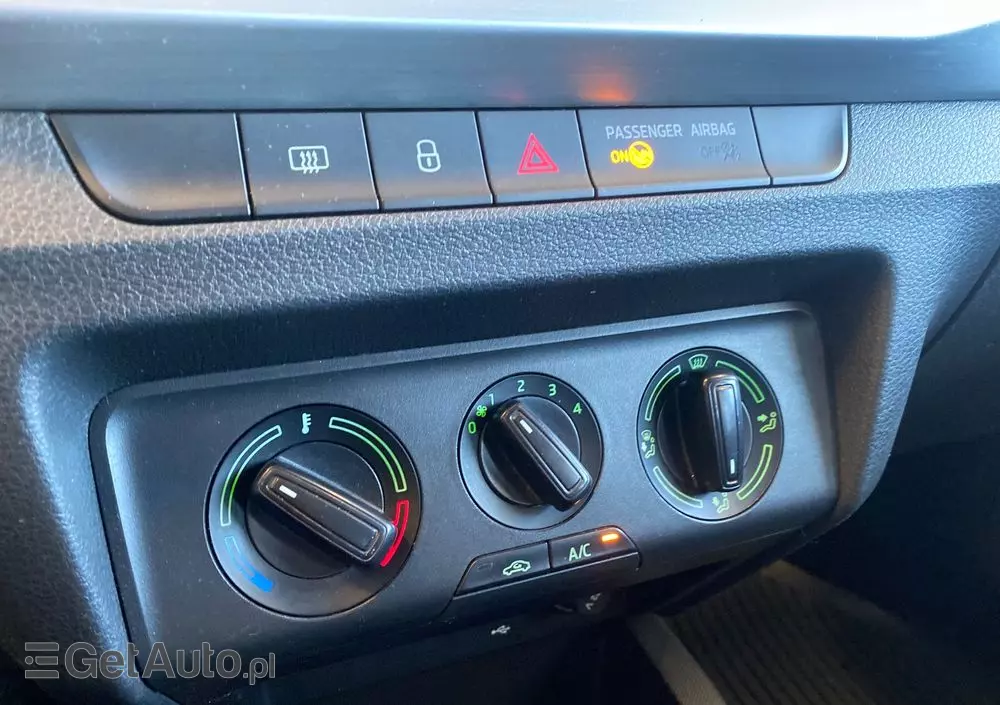 SKODA Fabia 1.0 TSI Ambition Plus