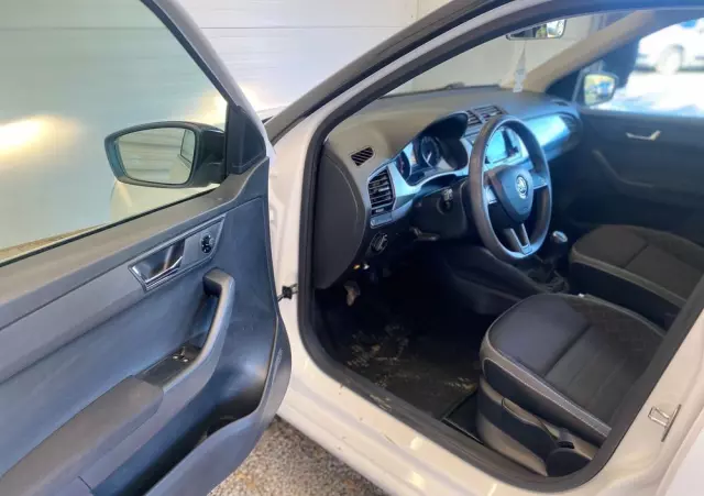 SKODA Fabia 1.0 TSI Ambition Plus