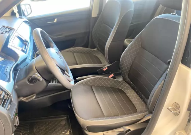 SKODA Fabia 1.0 TSI Ambition Plus