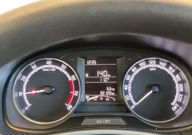 SKODA Fabia 1.0 TSI Ambition Plus