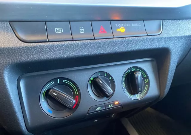 SKODA Fabia 1.0 TSI Ambition Plus