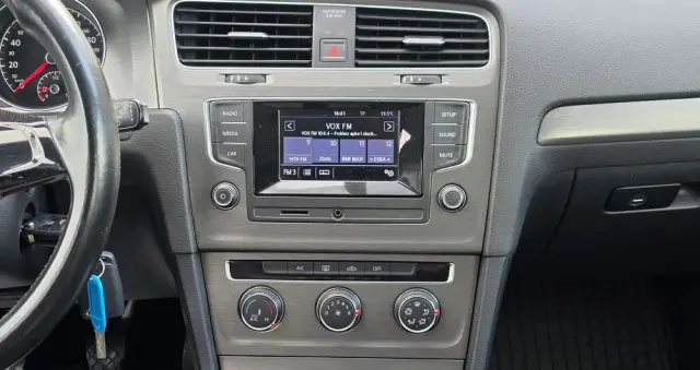VOLKSWAGEN Golf 1.2 TSI Comfortline