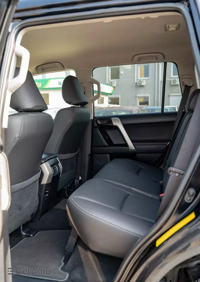 TOYOTA Land Cruiser LC 2.8 D-4D Premium