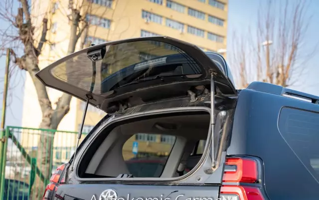 TOYOTA Land Cruiser LC 2.8 D-4D Premium