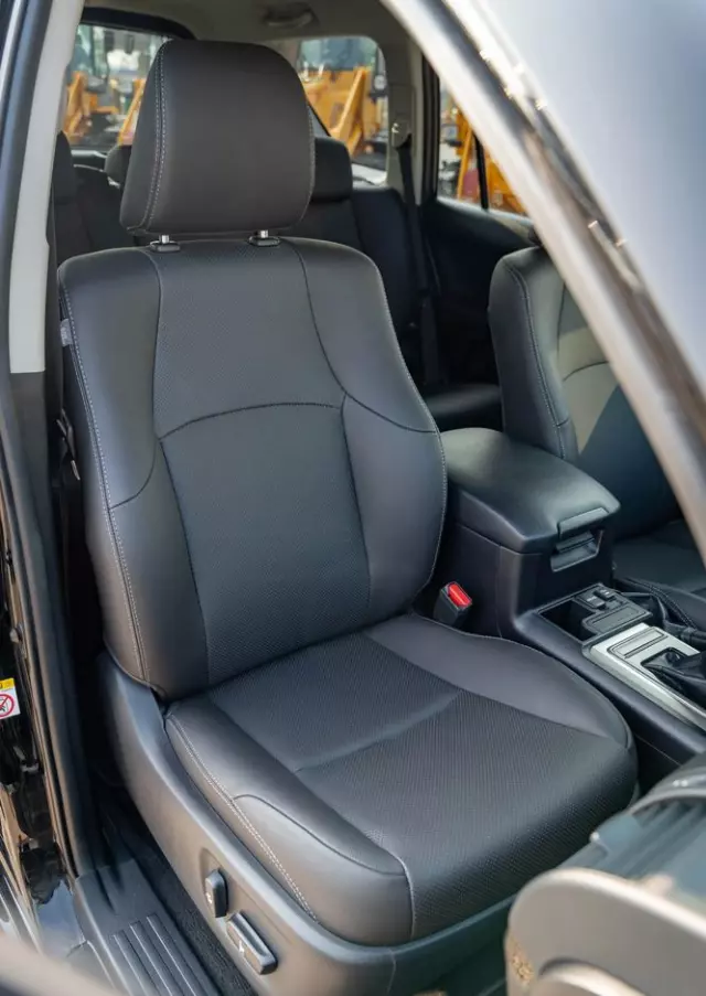 TOYOTA Land Cruiser LC 2.8 D-4D Premium