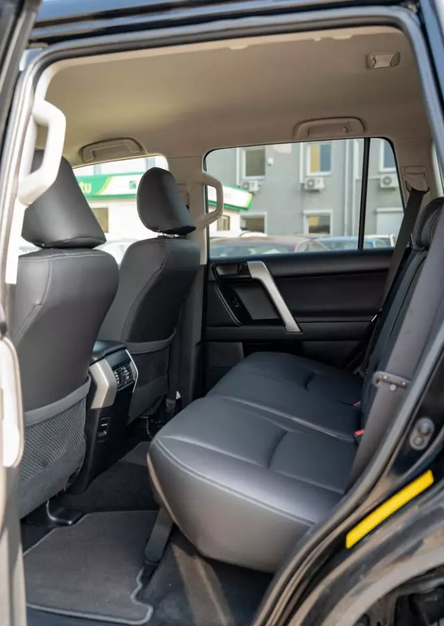 TOYOTA Land Cruiser LC 2.8 D-4D Premium