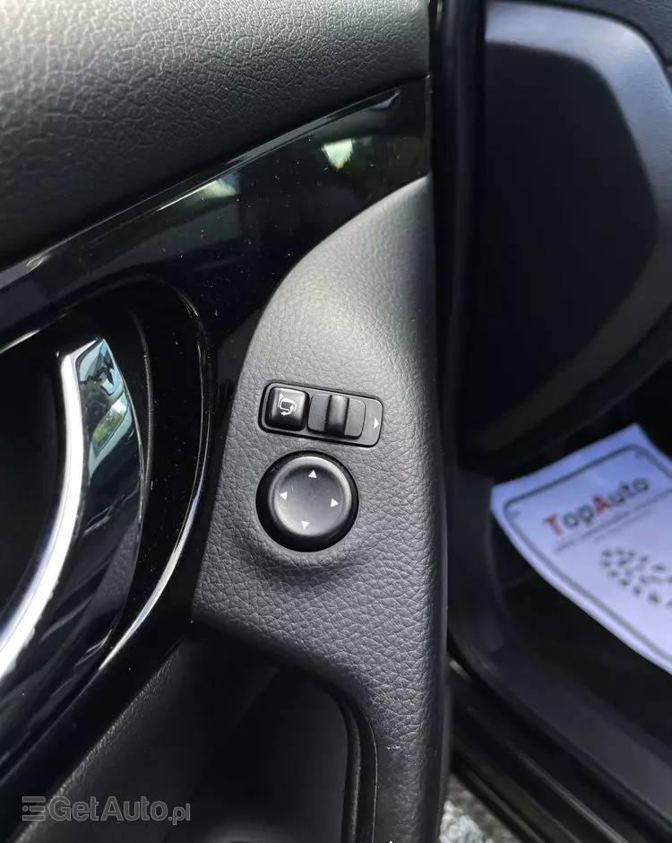 NISSAN Qashqai 1.6 DIG-T N-Connecta