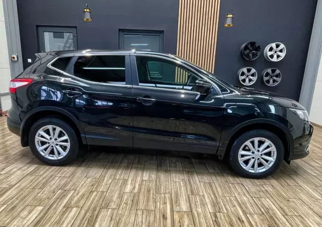 NISSAN Qashqai 1.6 DIG-T N-Connecta