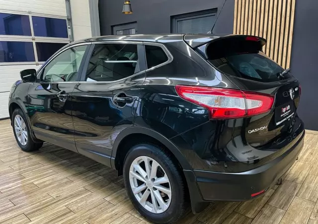 NISSAN Qashqai 1.6 DIG-T N-Connecta