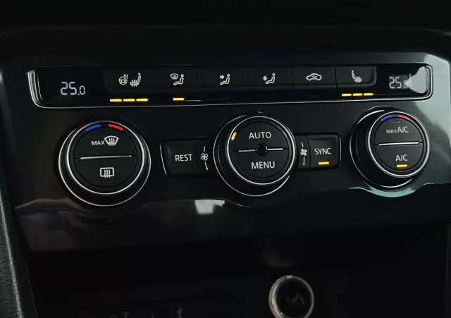 VOLKSWAGEN Tiguan 1.4 TSI 4Motion (BlueMotion Technology) DSG Highline