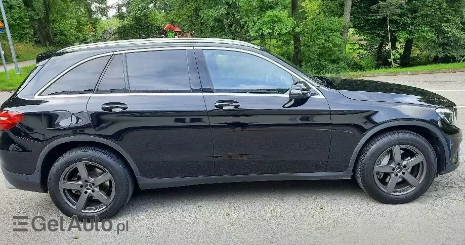 MERCEDES-BENZ GLC 250 4-Matic