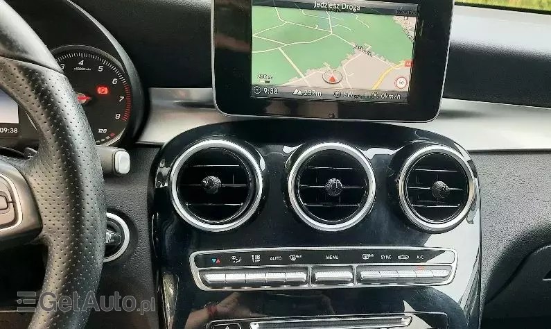 MERCEDES-BENZ GLC 250 4-Matic