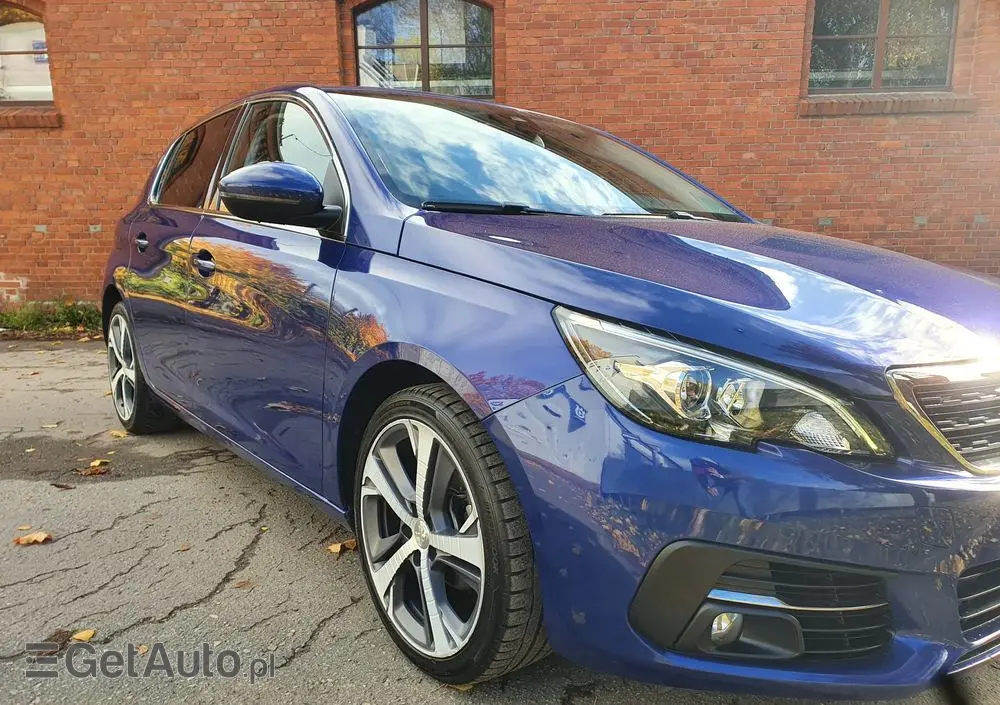 PEUGEOT 308 BlueHDi 130 Stop & Start Allure Business-Paket