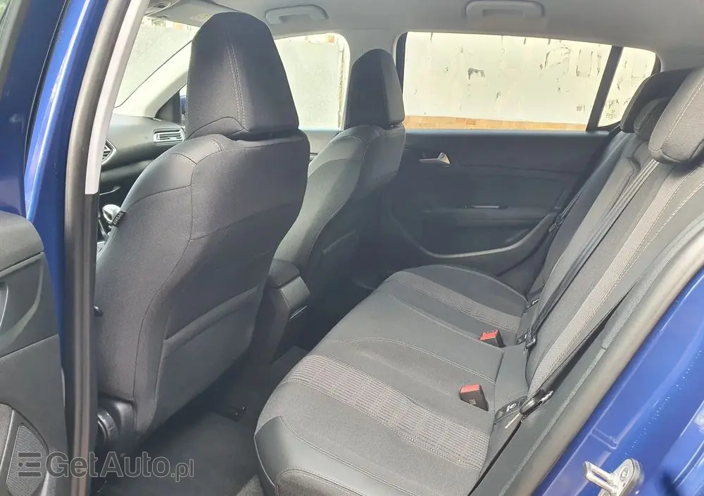 PEUGEOT 308 BlueHDi 130 Stop & Start Allure Business-Paket