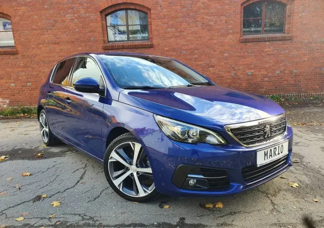 PEUGEOT 308 BlueHDi 130 Stop & Start Allure Business-Paket