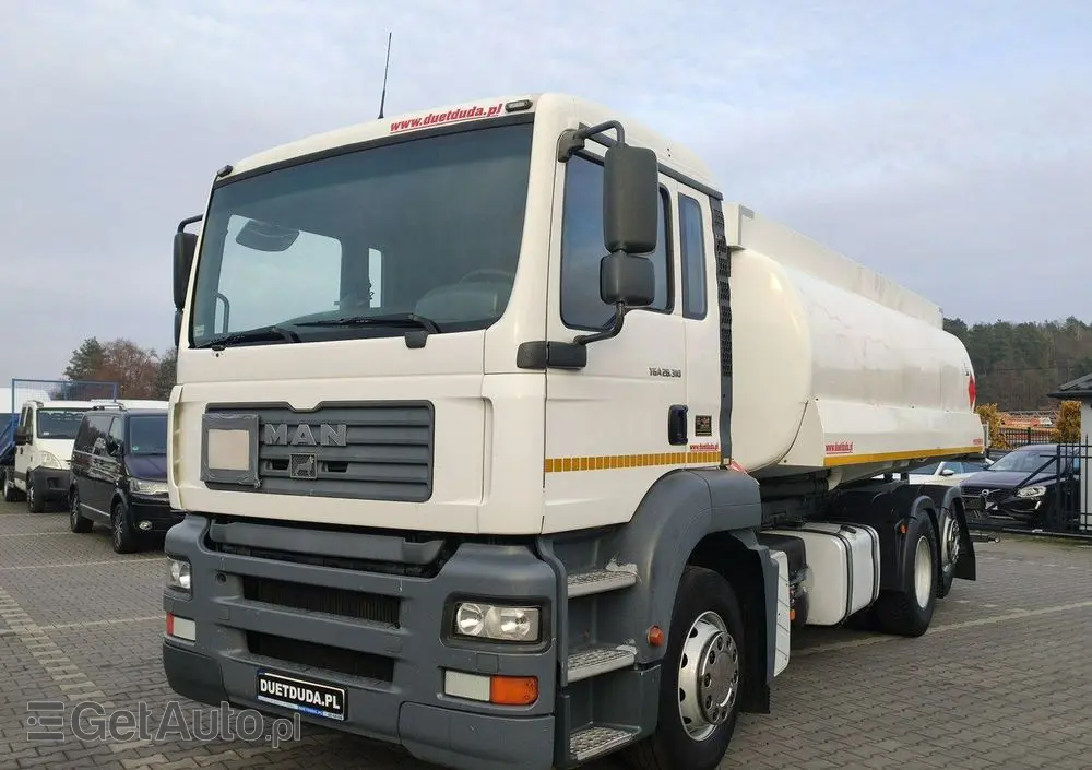 MAN TGA 26.310 Autocysterna z Dystrybucją 