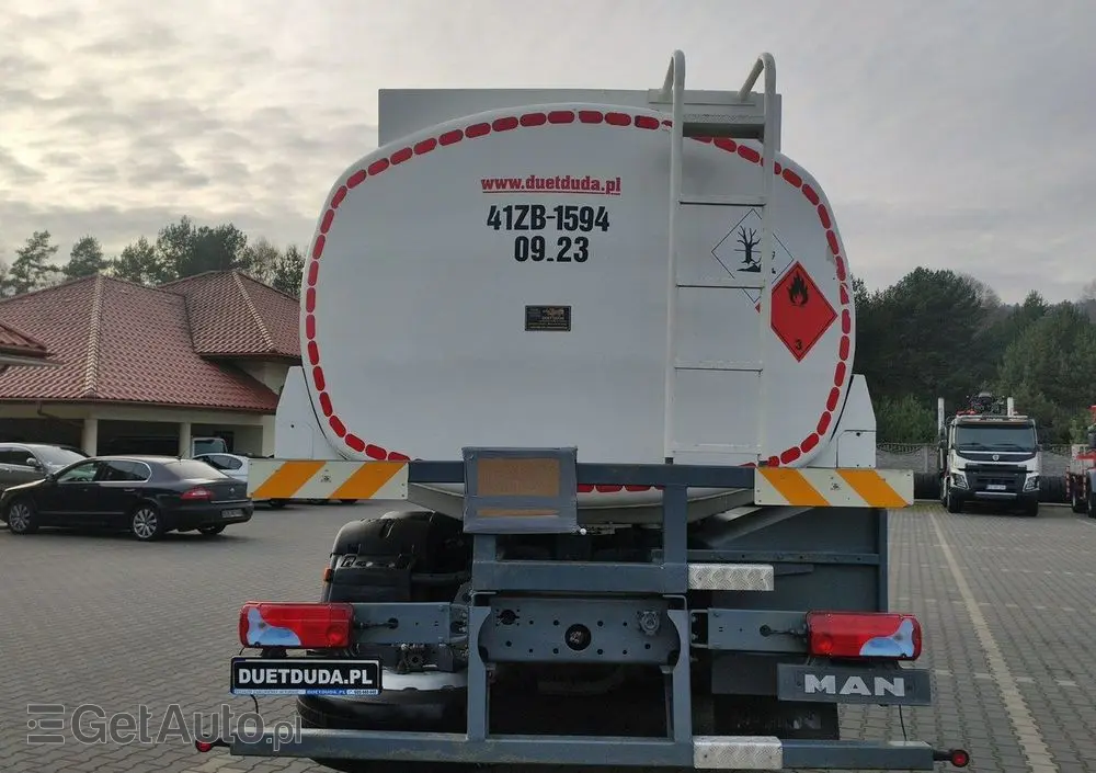 MAN TGA 26.310 Autocysterna z Dystrybucją 