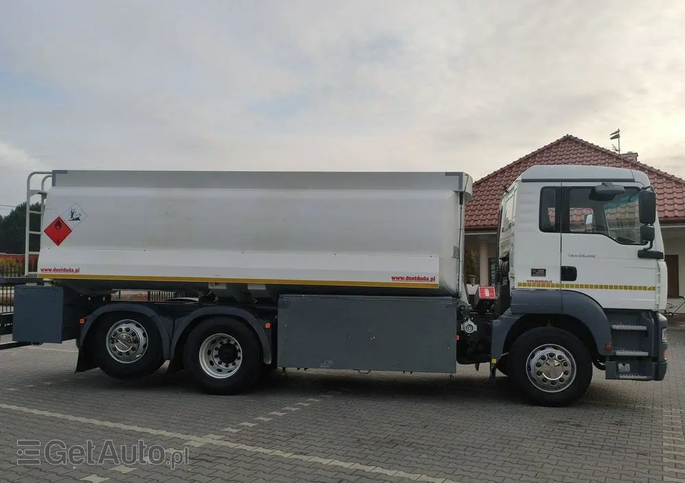 MAN TGA 26.310 Autocysterna z Dystrybucją 