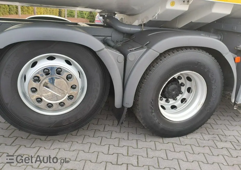 MAN TGA 26.310 Autocysterna z Dystrybucją 