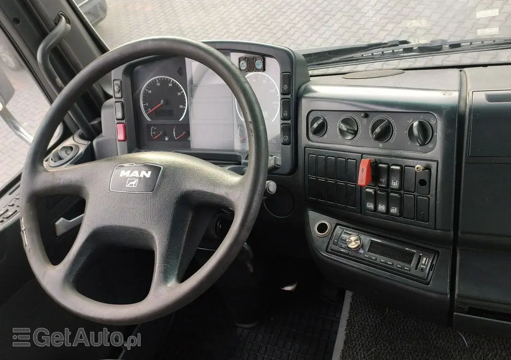 MAN TGA 26.310 Autocysterna z Dystrybucją 