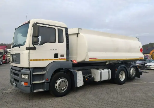 MAN TGA 26.310 Autocysterna z Dystrybucją 