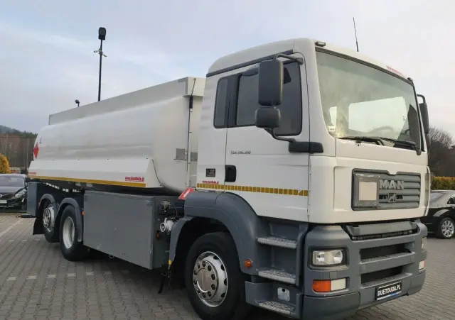 MAN TGA 26.310 Autocysterna z Dystrybucją 
