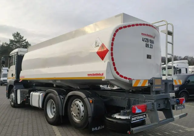 MAN TGA 26.310 Autocysterna z Dystrybucją 