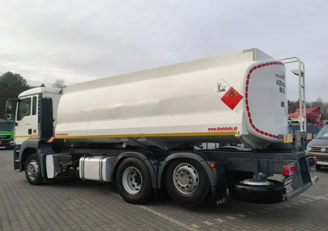 MAN TGA 26.310 Autocysterna z Dystrybucją 
