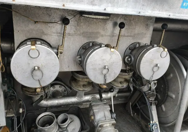 MAN TGA 26.310 Autocysterna z Dystrybucją 