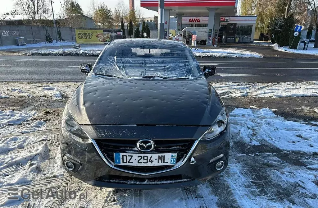 MAZDA 3 