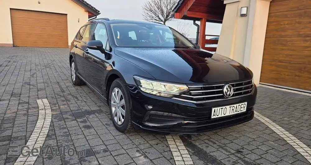 VOLKSWAGEN Passat 1.6 TDI SCR DSG Business
