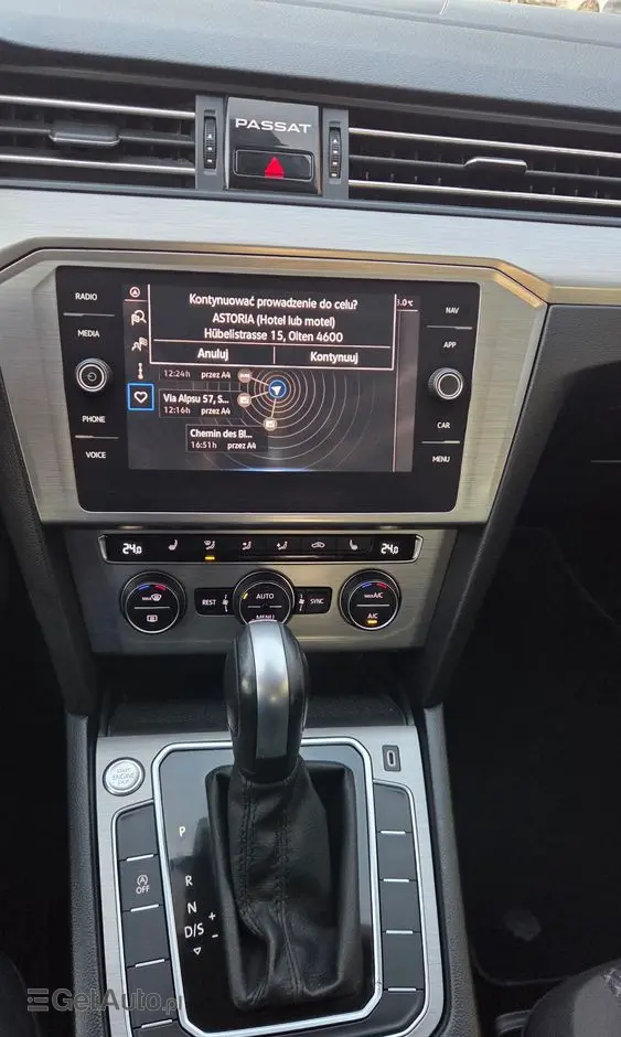 VOLKSWAGEN Passat 1.6 TDI SCR DSG Business