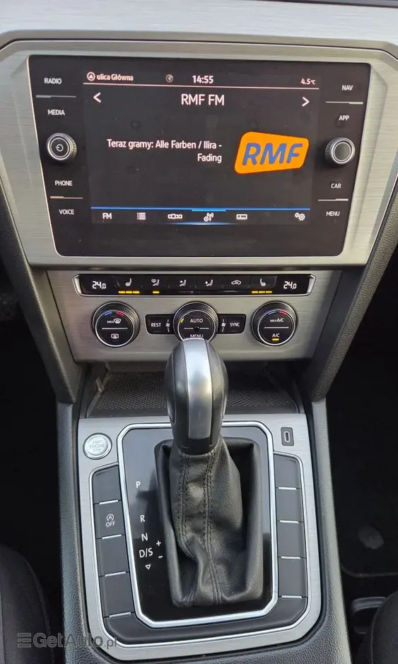 VOLKSWAGEN Passat 1.6 TDI SCR DSG Business