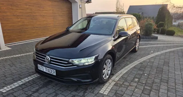 VOLKSWAGEN Passat 1.6 TDI SCR DSG Business