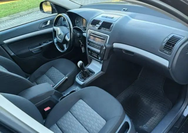 SKODA Octavia 