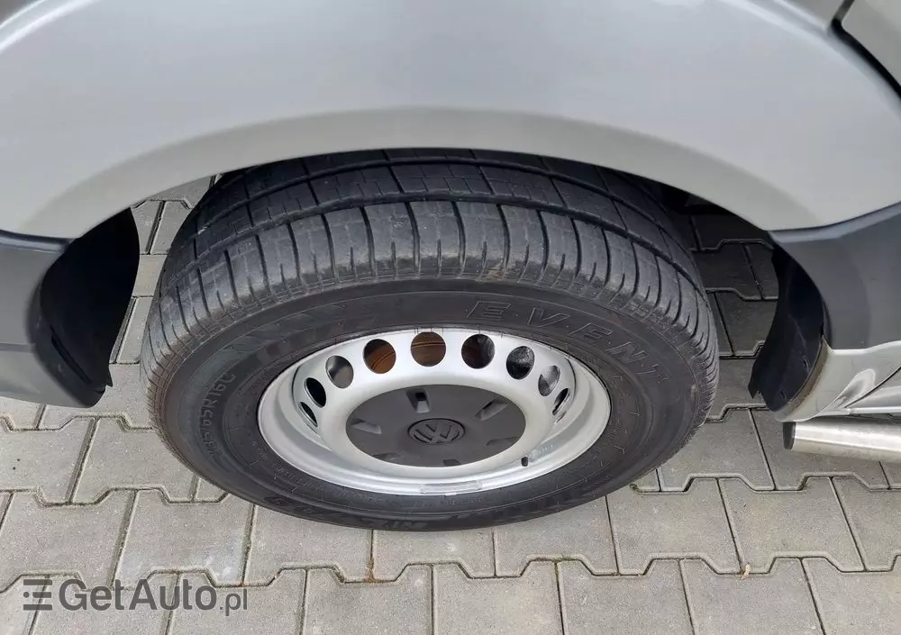 VOLKSWAGEN Crafter 