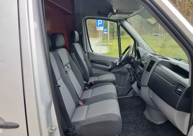 VOLKSWAGEN Crafter 