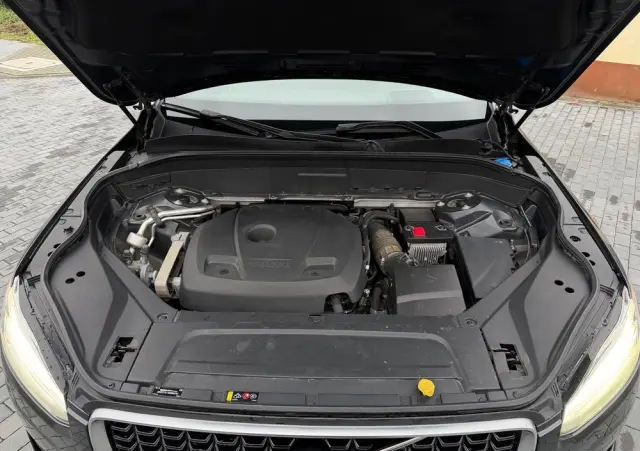 VOLVO XC 90 T6 AWD Geartronic RDesign