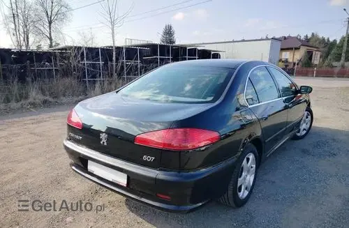 PEUGEOT 607 