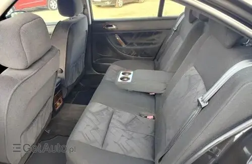 PEUGEOT 607 