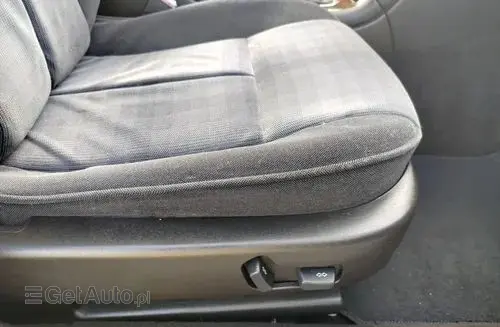 PEUGEOT 607 