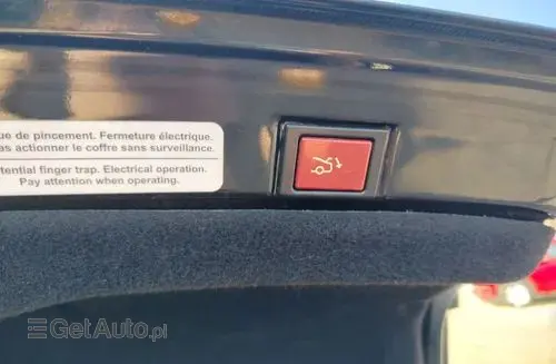 PEUGEOT 607 