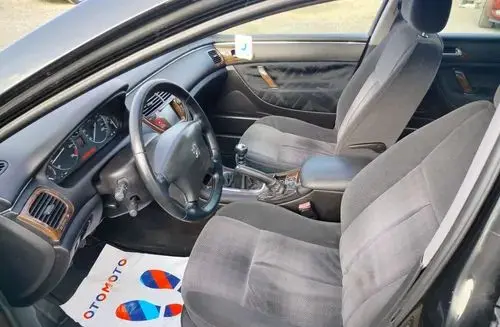 PEUGEOT 607 