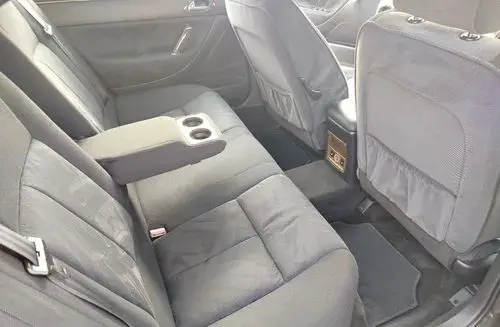 PEUGEOT 607 