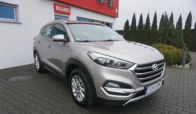 HYUNDAI Tucson 