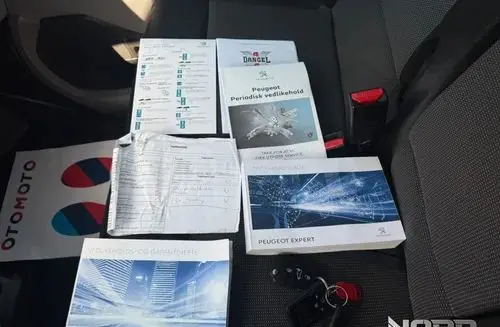 PEUGEOT Expert 