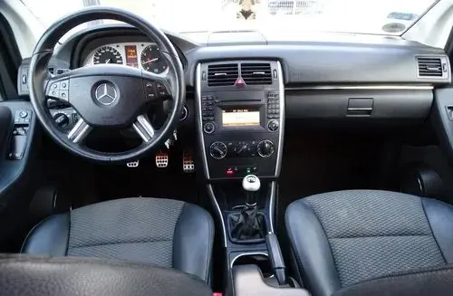 MERCEDES-BENZ Klasa B 