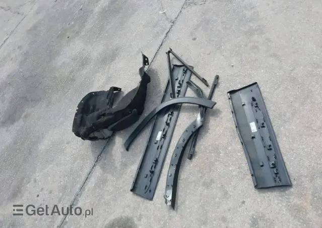 MERCEDES-BENZ GLA 250 4-Matic Progressive