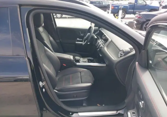 MERCEDES-BENZ GLA 250 4-Matic Progressive