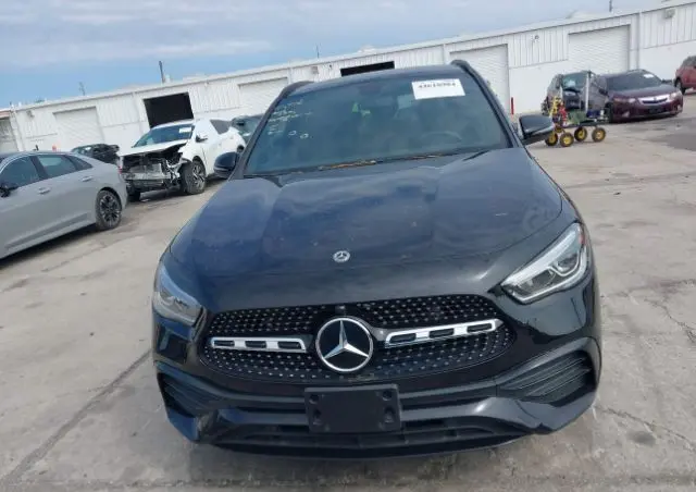 MERCEDES-BENZ GLA 250 4-Matic Progressive